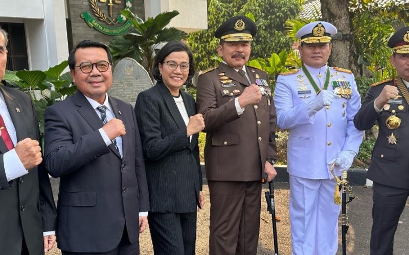 Menteri Keuangan, Sri Mulyani Indrawati hadir di perayaan Hari Bhakti Adhyaksa ke-63.