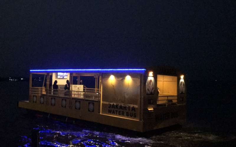 Jakarta Kini punya water bus, segini harga tiketnya