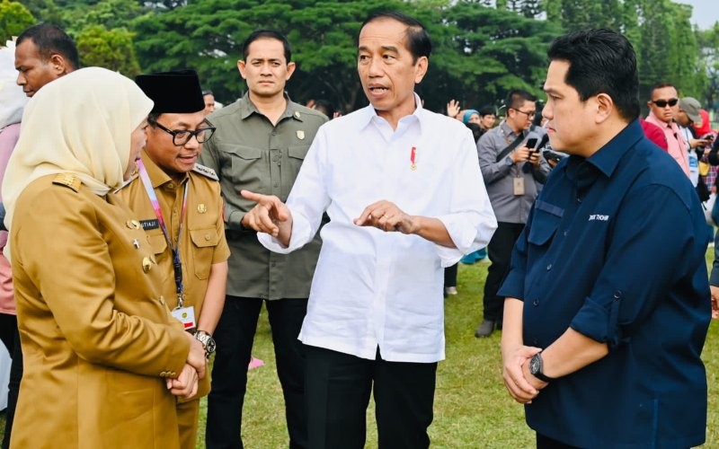 Presiden Jokowi, Menteri BUMN Erick Thohir dan Gubernur Jawa Timur Khofifah Indar Parawansa