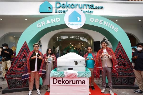 Cerita Inspiratif Aruna Harsa (Kanan): Diakui Forbes Berkat Bisnis Rintisan Dekor Rumah dan Furnitur. (Foto: MNC Media)