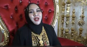 Intip Sumber Kekayaan Mira Hayati, Wanita Emas dari Makassar. (FOTO : MNC MEDIA)