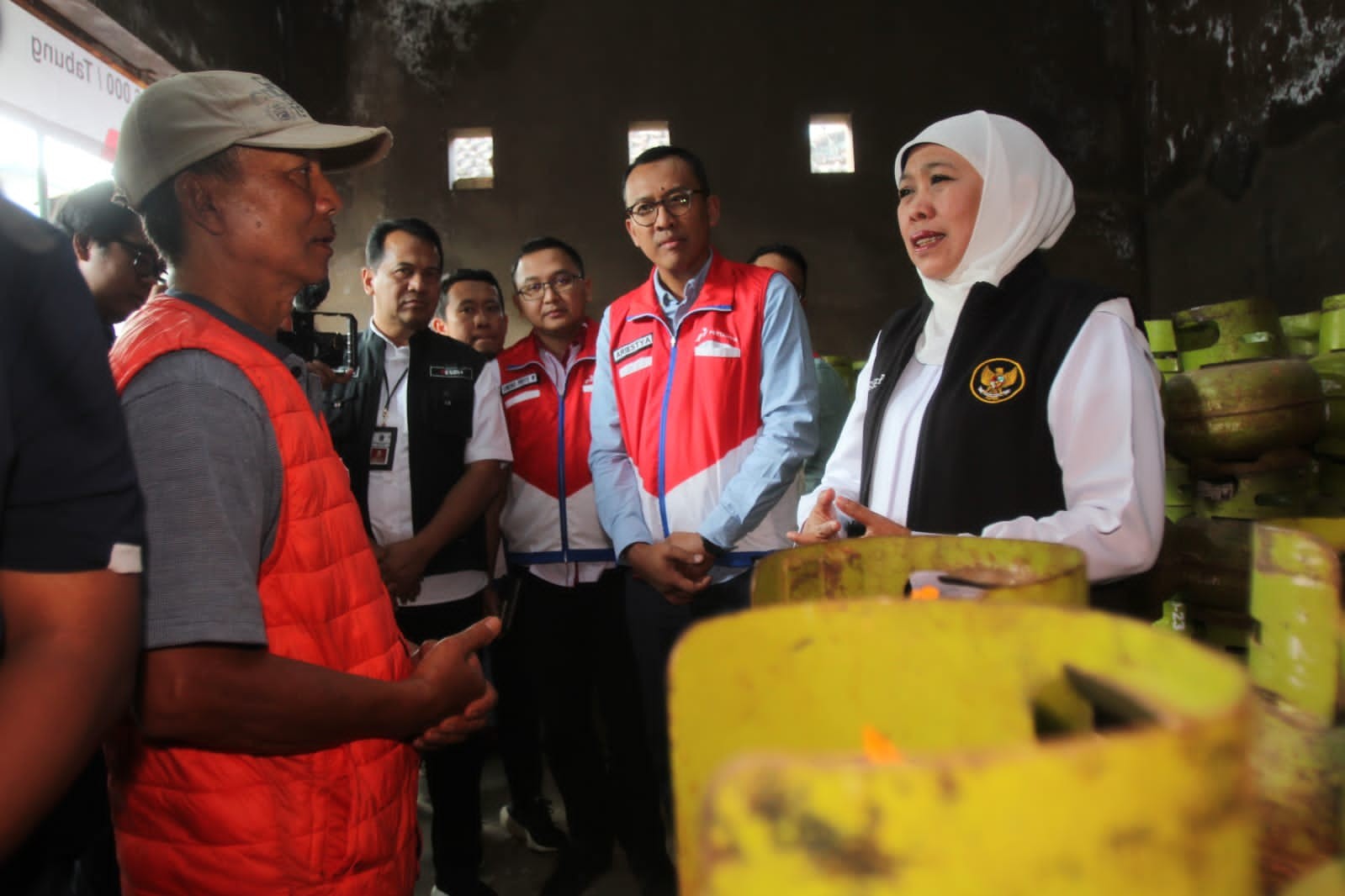 Pantau Stok LPG di Batu, Gubernur Jatim: Permintaan Masyarakat Tinggi (foto: MNC Media)
