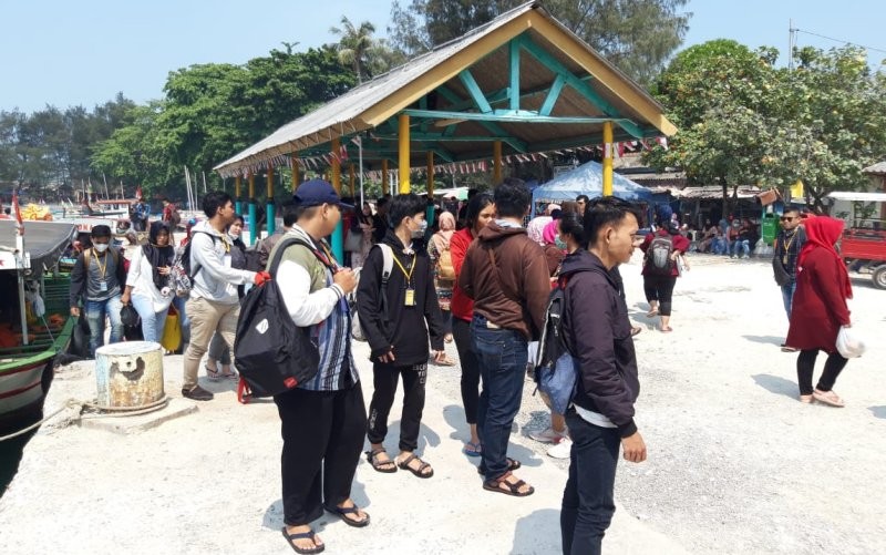 Pulau Pari di Kecamatan Kepulauan Seribu Selatan, Kepulauan Seribu, menjadi salah satu pulau dengan destinasi wisata paling diminati.