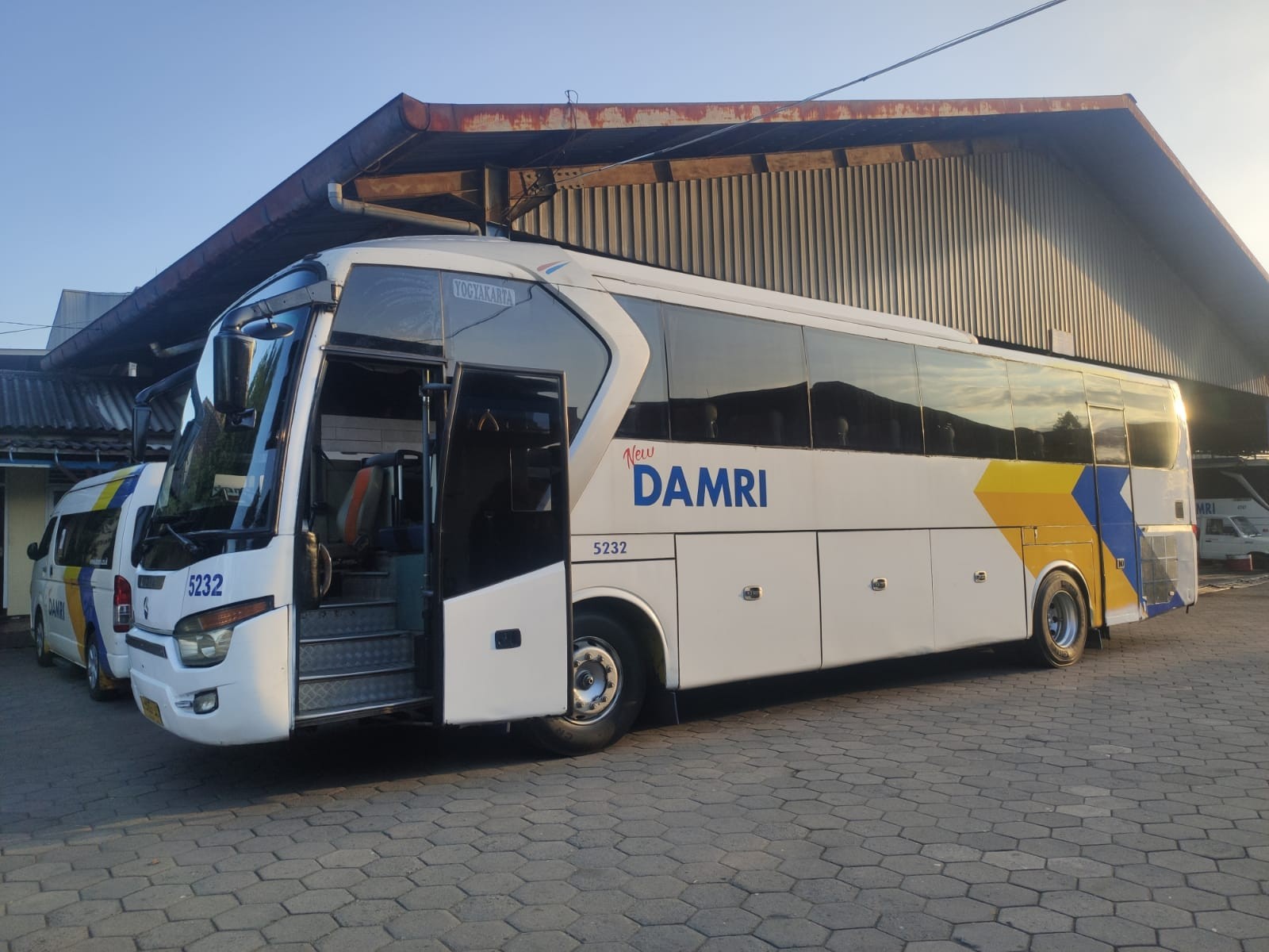 Damri Sediakan Bus ke Bandara Kertajati, Tarifnya Mulai Rp80 Ribu. (Foto: Dok. Damri)