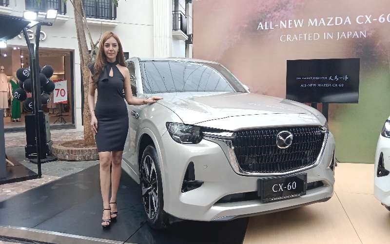 Mobil mewah keluaran Mazda diminati warga Bandung, segini harganya. Foto: Arif B