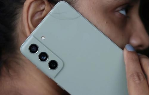 Daftar Handphone Flagship 2023 Paling Laris, Miliki Spek Premium. (Foto: MNC Media)