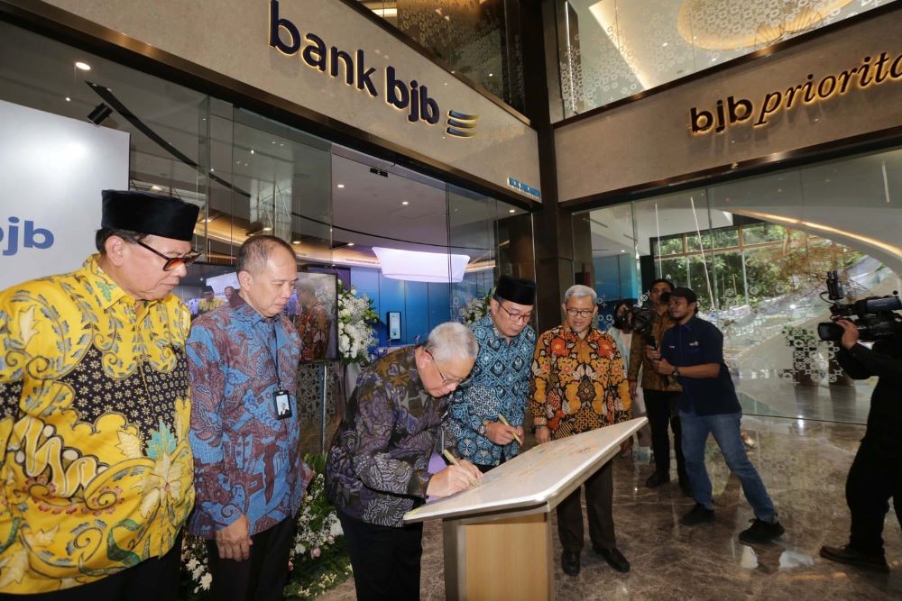 Lebarkan Aksesibilitas, Bank bjb (BJBR) Resmikan Kantor di T Tower. Foto: MNC Media.