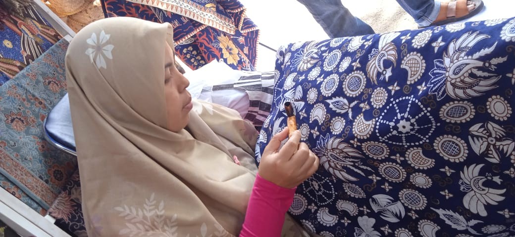 Batik Tulis Garutan Sukses Memikat Pasar Singapura hingga Afrika. (Foto Fani Ferdiansyah/MPI)