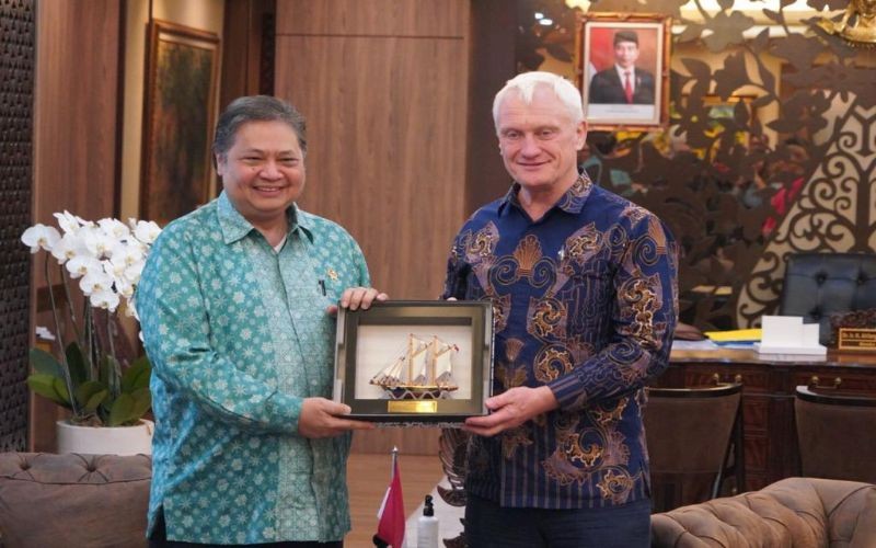 Airlangga Bertemu Menteri Keamanan Energi Inggris Bahas Perdagangan-Perubahan Iklim 
