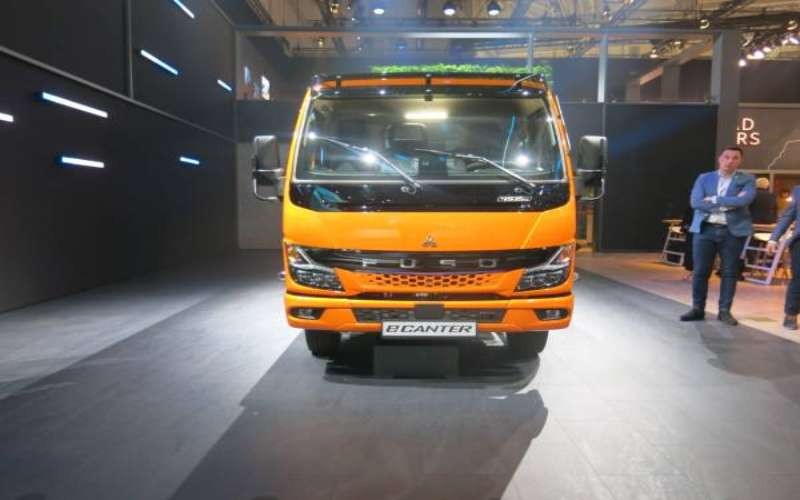 Fuso eCanter bakal jadi truk listrik pertama dijual di Indonesia, kapan?