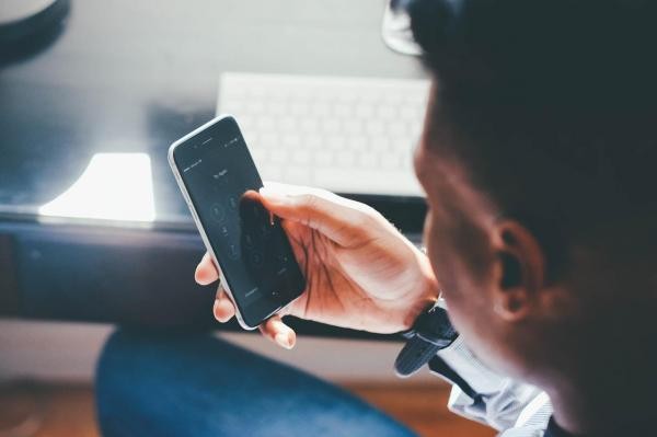 Cara Menggunakan SIM Card Indonesia di Luar Negeri: Roaming Tsel, Indosat, dan XL. (Foto: Freepik)