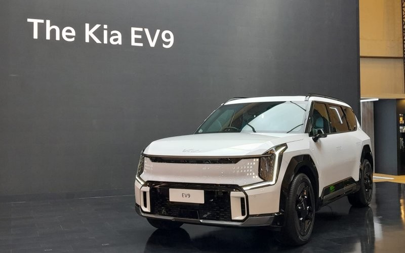 KIA EV9 meluncur resmi di GIIAS 2023 dengan spion canggihnya (Wahyu Sibarani/MPI)