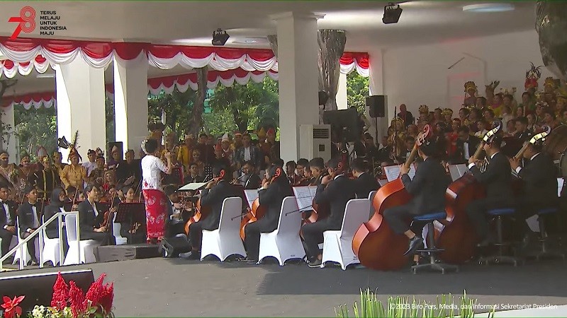 Gita Bahana Nusantara Nyanyikan Medley Lagu Daerah, Lambangkan Perjalanan IKN. (Foto: Youtube/Setpres)