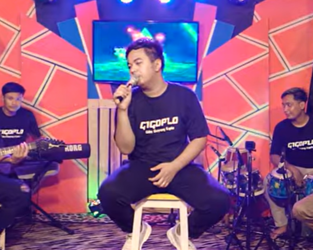 Royalti Lagu Rungkad Tembus Rp1 Miliar, Makin Populer Usai Dinyanyikan di Istana Merdeka. (Foto: YouTube/Vicky Prasetyo)