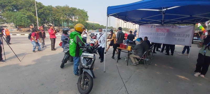 Intip Suasana Uji Coba Tilang Uji Emisi yang Sudah Dimulai Hari Ini. (Foto: MNC Media)