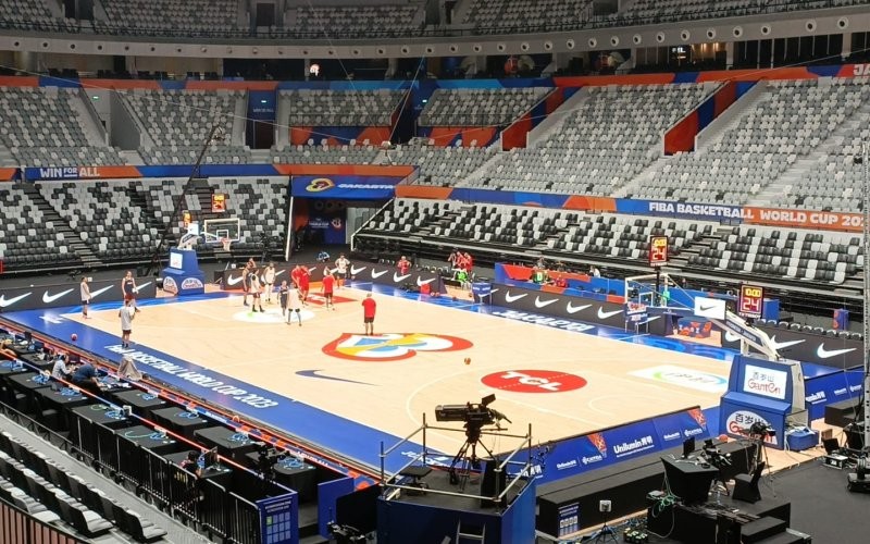 Polisi menerjunkan 875 personel untuk mengamankan pembukaan FIBA 2023 di Stadion Indonesia Arena, di kawasan GBK. (Foto:  Andhika Khoirul/MPI)