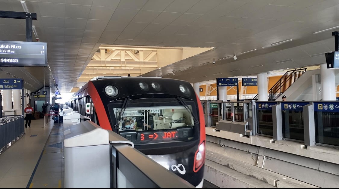 Ini Rute LRT Jabodebek dan Biayanya: Tarif Promo Sampai September, Jangan Ketinggalan. (Foto: MNC Media)