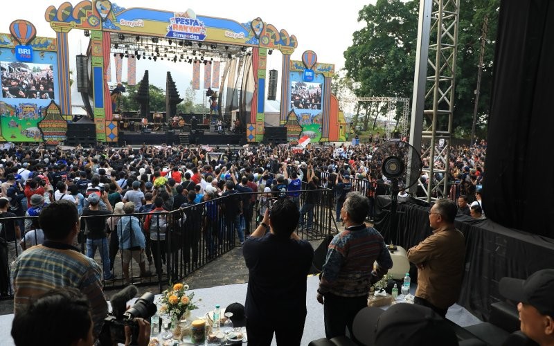 Pesta Rakyat Simpedes (PRS) Bank Rakyat Indonesia (BRI) di Pandaan, Pasuruan, Jawa Timur.