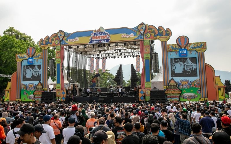 Pesta Rakyat Simpedes BRI digelar di Pandaan, Pasuruan, Jawa Timur, selama dua hari. Acara ini bahkan dihadiri 20 ribu orang.