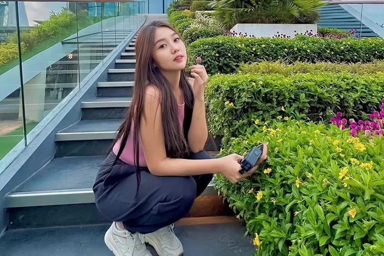 4 Sumber Kekayaan Vilmei, Seleb TikTok yang Viral karena Dermawan. (Foto: IG/Vilmei) 