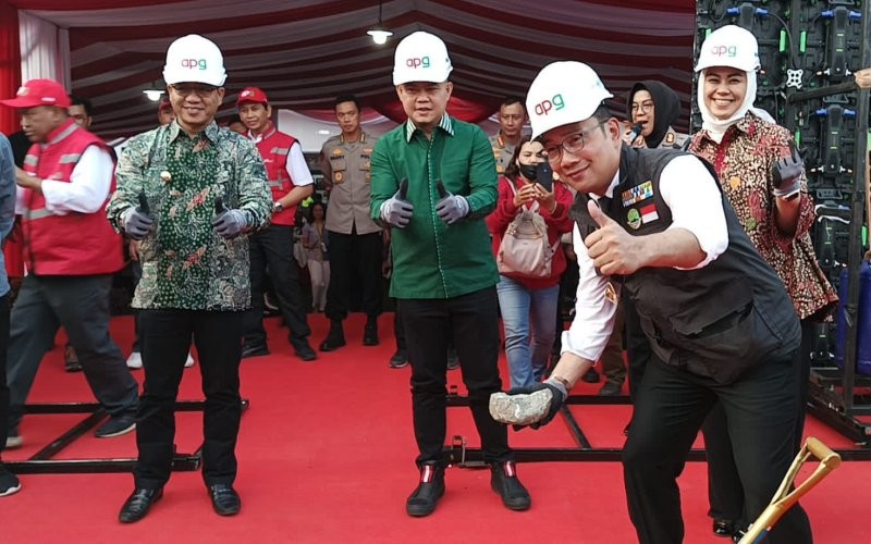 GubernurJabar, Ridwan Kamil menghadiri acara Peletakan Batu Pertama Pembangunan Gedung Polda Jabar yang bertempat di Mapolda Jabar