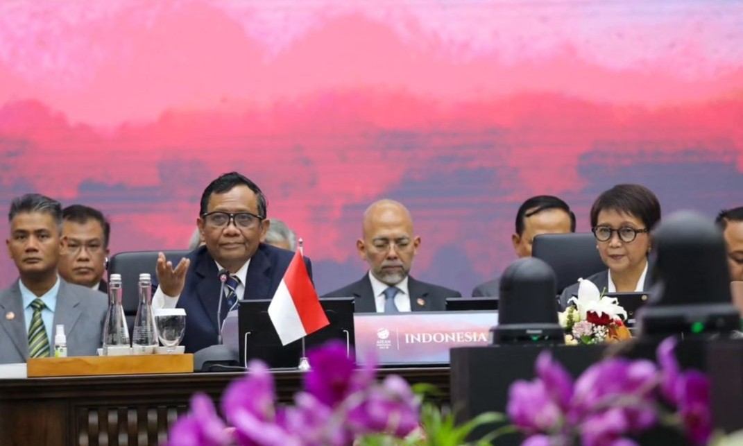 Mahmud MD Pimpin Sidang ke-27 APSC, Soroti Maraknya Kasus TPPO di ASEAN. (Foto: Instagram Mahfud MD)