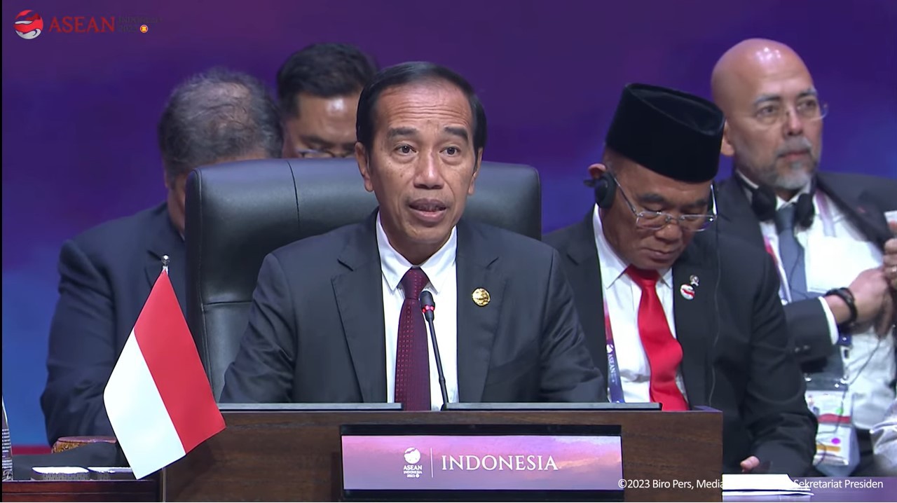 Jokowi Dorong ASEAN Plus Three Ciptakan Peluang Kerja Sama Pembangunan Ekonomi Hijau. (Foto: Tangkapan Layar Youtube Sekretariat Kabinet)