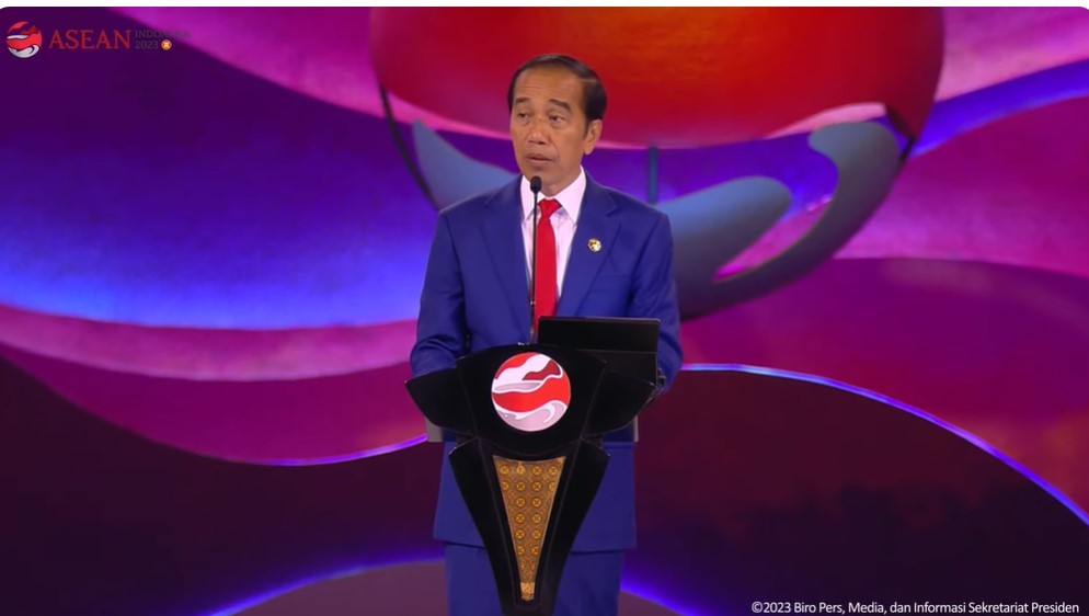 Tutup KTT ASEAN, Jokowi Sebut Tugas Besar Tak Selesai dalam Satu Keketuaan Saja. (Foto: Youtube Sekretariat Presiden)