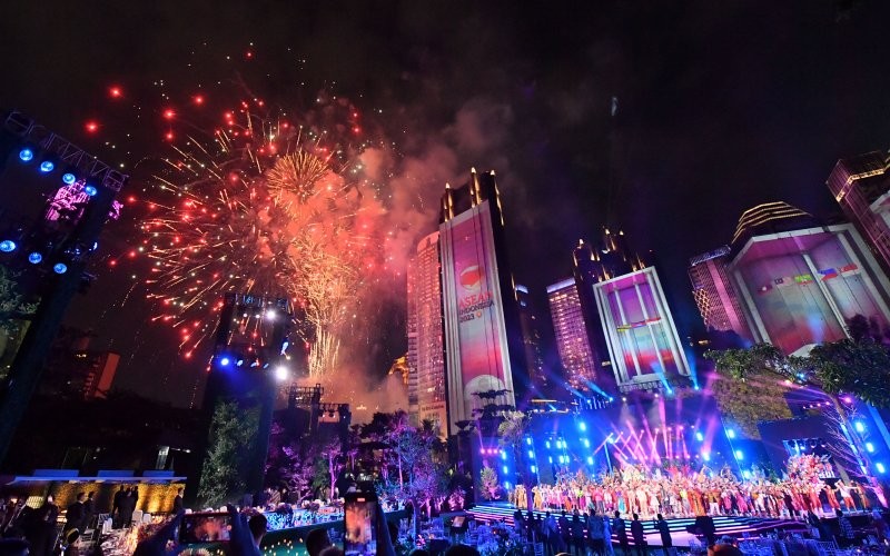 Gala Dinner KTT ASEAN ke-43 digelar meriah di Hutan Kota Plataran, Senayan, Jakarta, Rabu (6/9/2023). Acara itu menampilkan seluruh sisi terbaik Indonesia.
