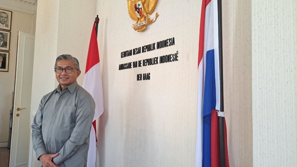 Duta Besar Indonesia untuk Belanda, Mayerfas, usai melakukan sesi interview dengan IDX Channel. Foto: IDX Channel/Delvi Sinambela.