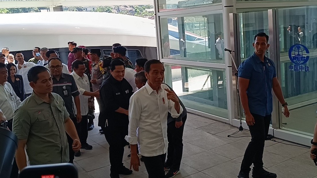 Pengalaman Naik Kereta Cepat ke Bandung Bareng Jokowi, Waktu Tempuh Cuma 28 Menit. (Foto Raka Dwi/MPI)
