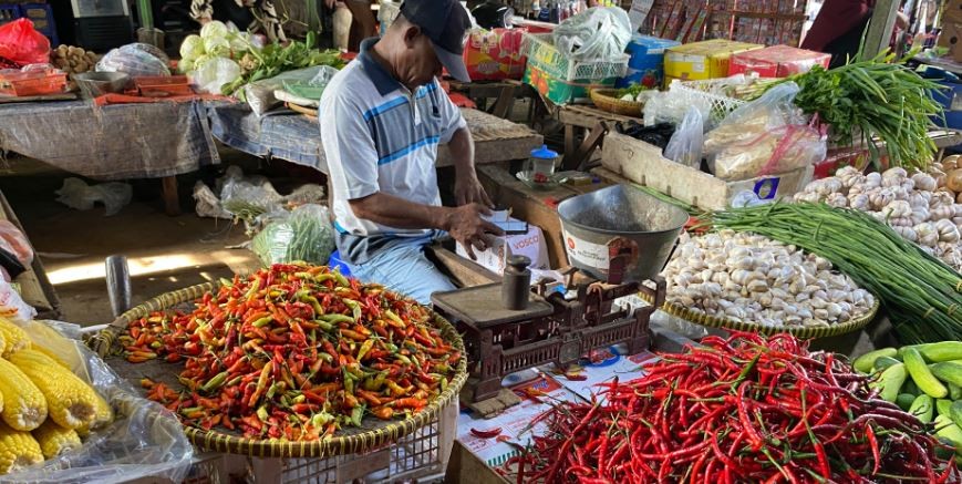 Kenali Apa Syarat Terjadinya Pertukaran Barang Kebutuhan. (FOTO : MNC MEDIA)