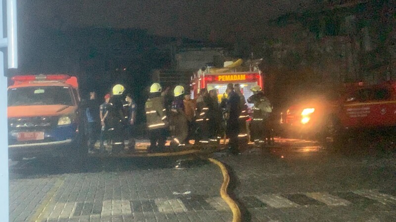 Pabrik Sandal di Jakarta Utara Alami Kerusakan Sampai 85 Persen Imbas Kebakaran. (Foto: Jonathan Simanjuntak)