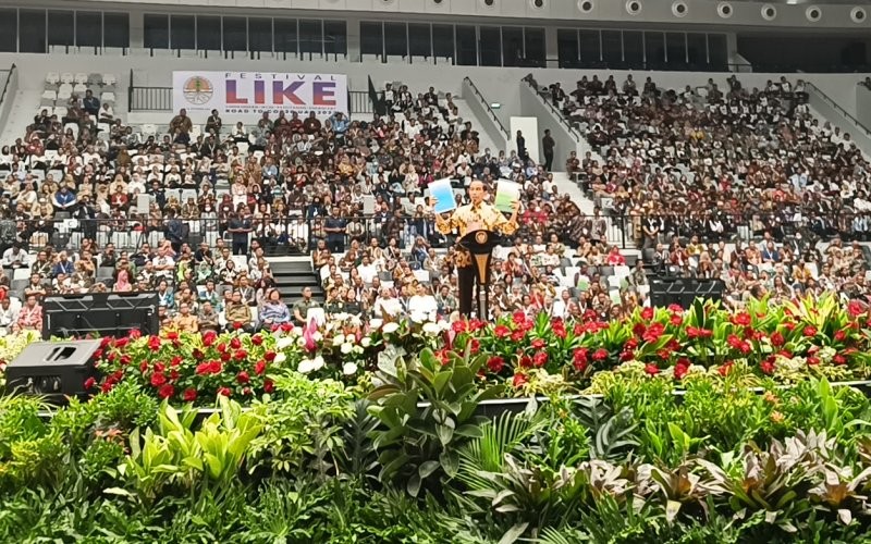 Presiden Jokowi di Festival Lingkungan, Iklim, Kehutanan, dan Energi Baru Terbarukan 2023 (LIKE) (Raka Dwi Novianto/MPI)