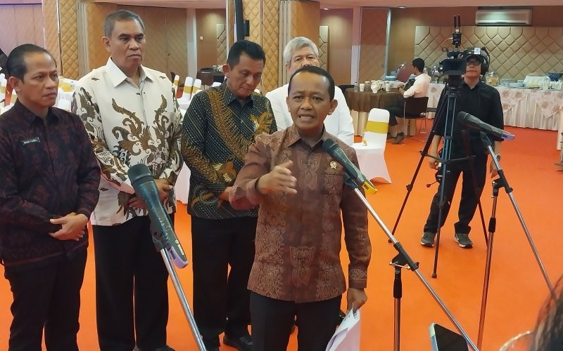 Bahlil Akui Ikuti Jejak Jokowi Gelar Open House Lebaran (Foto MNC Media)