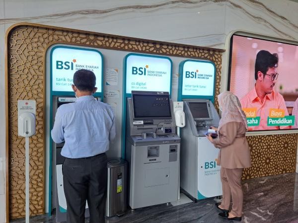 Inilah Panduan Setor Tunai di Bank BSI Melalui ATM dan Teller. (FOTO : MNC MEDIA)