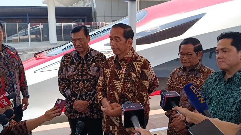 Jokowi Sebut Tarif Woosh Berkisar Rp250-Rp350 Ribu. (Foto: Raka/MNC Media)