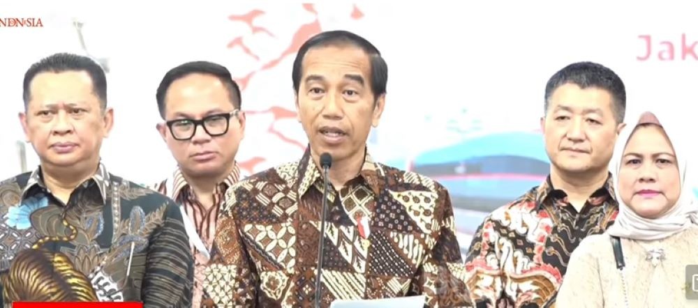 Terkait Nasib Argo Parahyangan, Jokowi: Masyarakat Diberi Banyak Pilihan. (Foto: Tangkapan Layar Youtube Sekretariat PResiden)