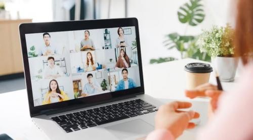 Ketahui Perbedaan Video Conference dan Video Chat. (Foto: MNC Media)