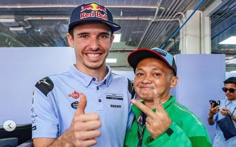 Tepati Janji, Sandiaga Uno Ajak Driver Ojol Nonton MotoGP di Mandalika. Foto: Instagram Sandiaga Uno