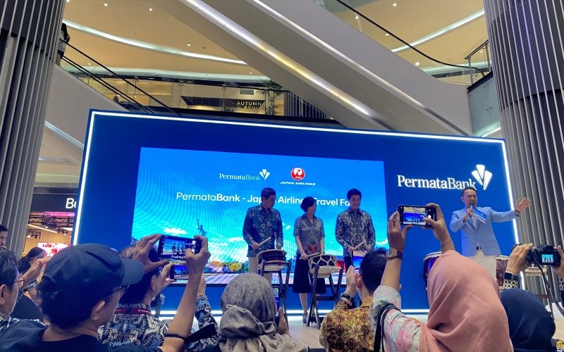 PermataBank menggelar travel fair perdananya dengan menggandeng salah satu maskapai penerbangan terbaik asal Jepang, Japan Airlines (JAL).