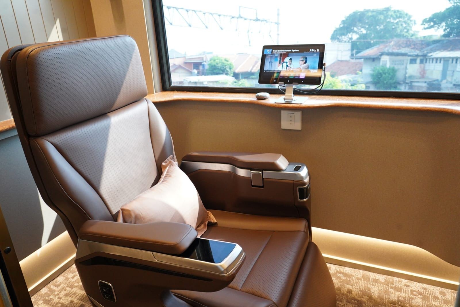 12 Fitur Menarik di Kereta Mewah Compartment Suite, Sekelas First Class-nya Maskapai. (Foto: KAI)