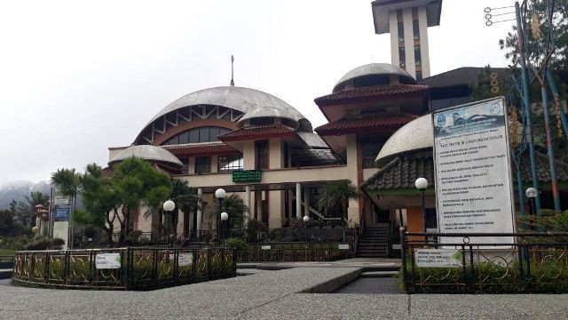 Artis Indonesia yang Bangun Masjid, Salah Satunya Ruben Onsu. (Foto: MNC Media)