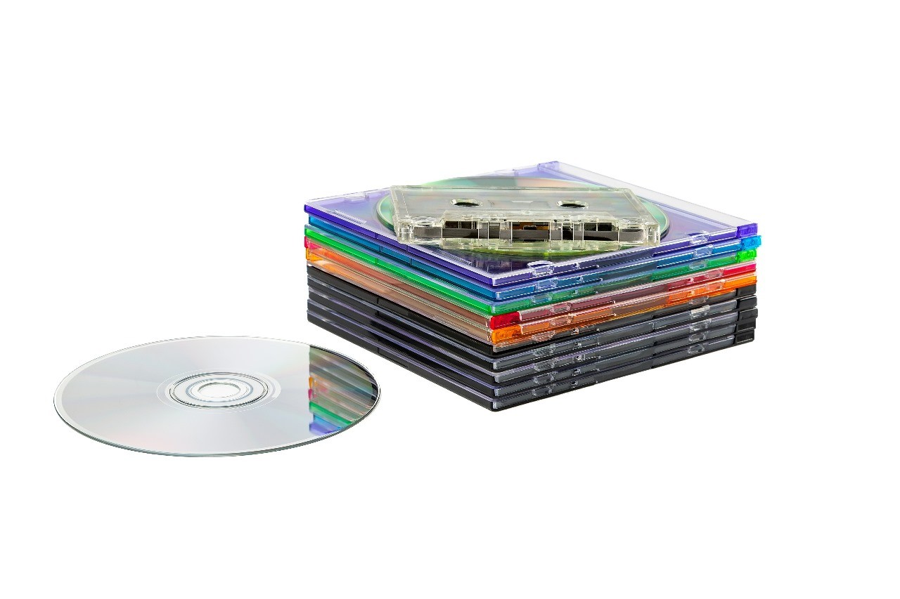 Sumber Pendapatan Industri Musik sejak 1973, CD Masih Zaman? (Foto: Freepik)