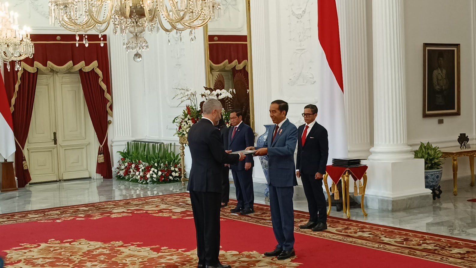 Jokowi Terima Surat Kepercayaan dari 12 Dubes Negara Sahabat. (Foto: Dok. Biro Pers Setpres)