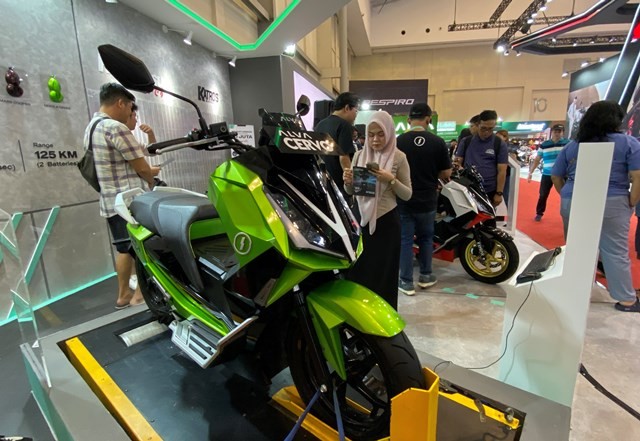 Motor Listrik Ini Paling Banyak Dijajal Pengunjung IMOS+ 2023 (Foto: MNC Media)