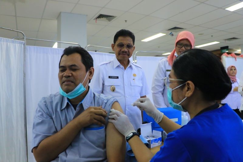 Kemenkes Targetkan 500 Ribu Tenaga Medis Terima Vaksin Hepatitis hingga 2024. (Foto: Isty/MNC Media)