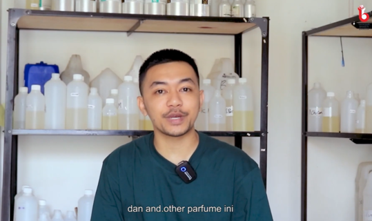 Kisah Sukses Pebisnis Parfum Lokal, Omzet Tertinggi Pernah Rp1,3 Miliar Sebulan. (Foto: YouTube/Seputar Bonus Demografi)