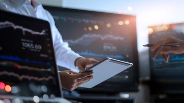 Waspada Profit Taking, Cermati Peluang Cuan Saham ADHI, HRUM, ACES, dan KEEN (Foto MNC Media)