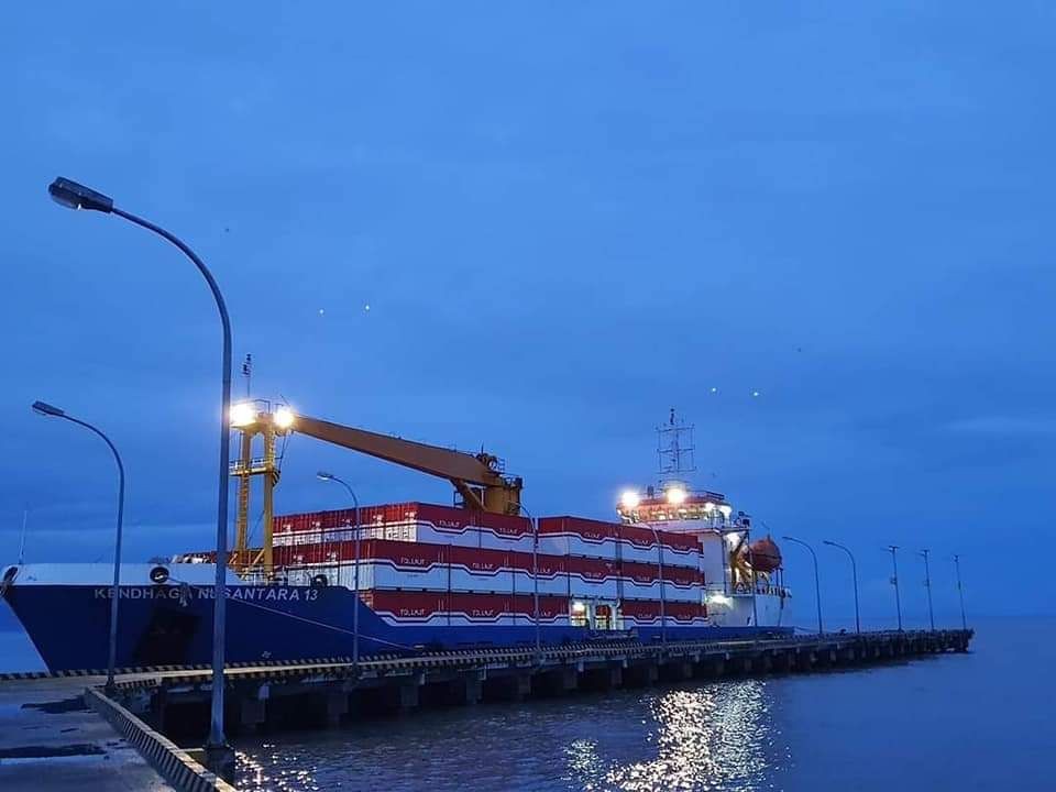 Kemenhub Gandeng Djakarta Lloyd Distribusikan 7.800 Ton Semen ke Pulau Terpencil (FOTO:Dok Ist)